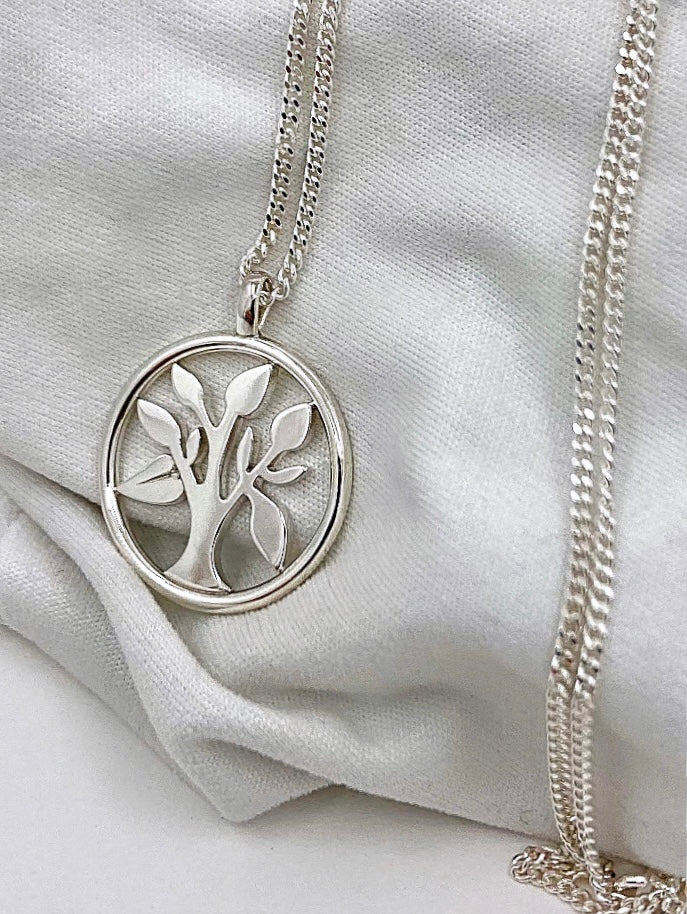 Livets Träd silver med kedja